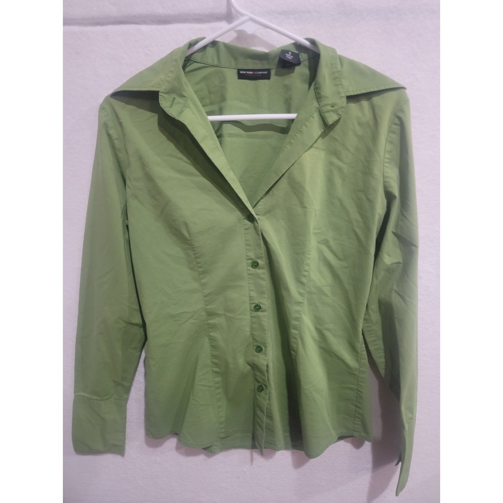 New York & Company Madison Stretch Button Down Blouse Womens Size S Green
